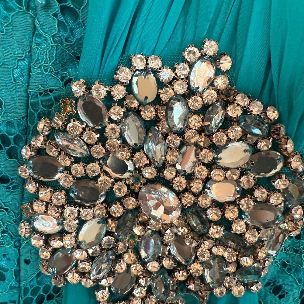 Elegant Teal Lace Evening Gown - Picture 11 of 13